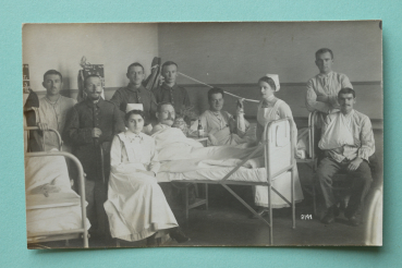 Ansichtskarte Foto AK Kassel 1910-1920 Lazarett Krankenhaus Soldaten Krankenschwester Architektur Ortsansicht Hessen